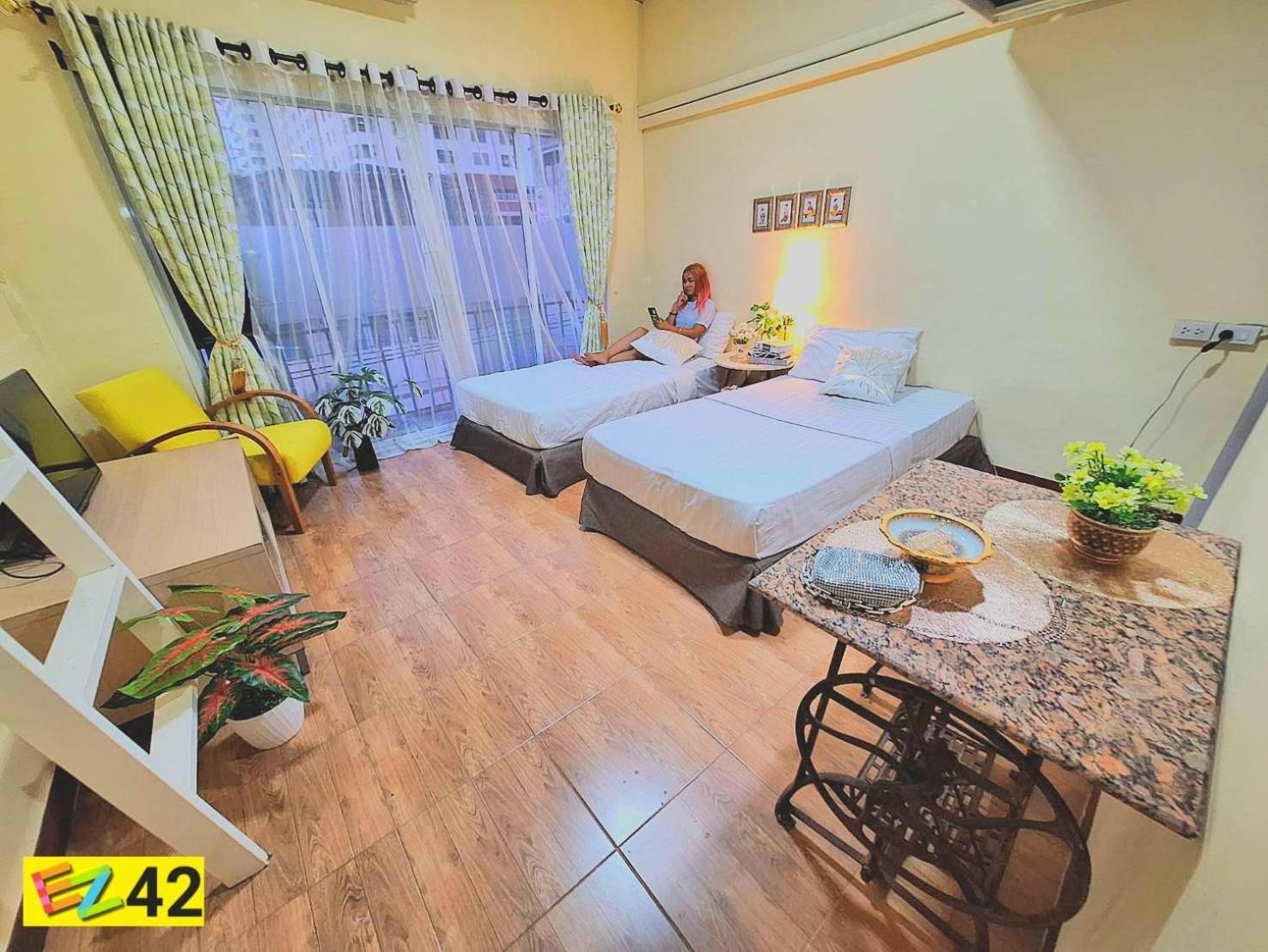 Auberge de jeunesse Ez Sleep @ Ratchada 19 à Bangkok Extérieur photo